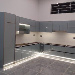 Tủ bếp chữ L hợp kim nhôm TB16