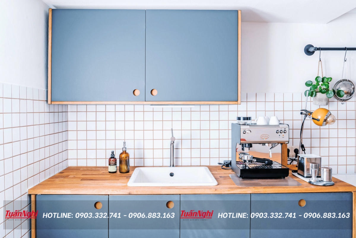 Kệ tủ treo tường nhà bếp