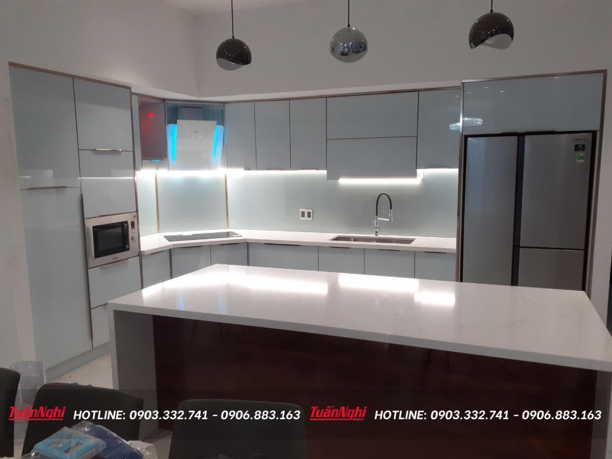 tủ bếp bán sẵn