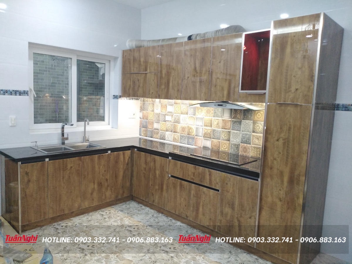 tủ bếp bán sẵn