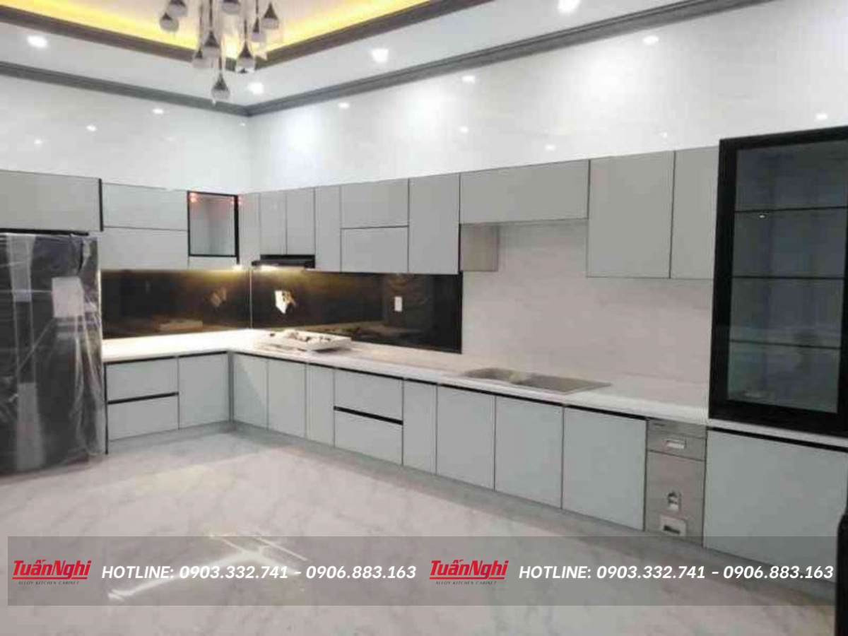tủ bếp bán sẵn