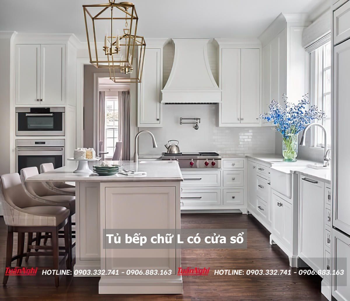 tủ bếp chữ L có cửa sổ