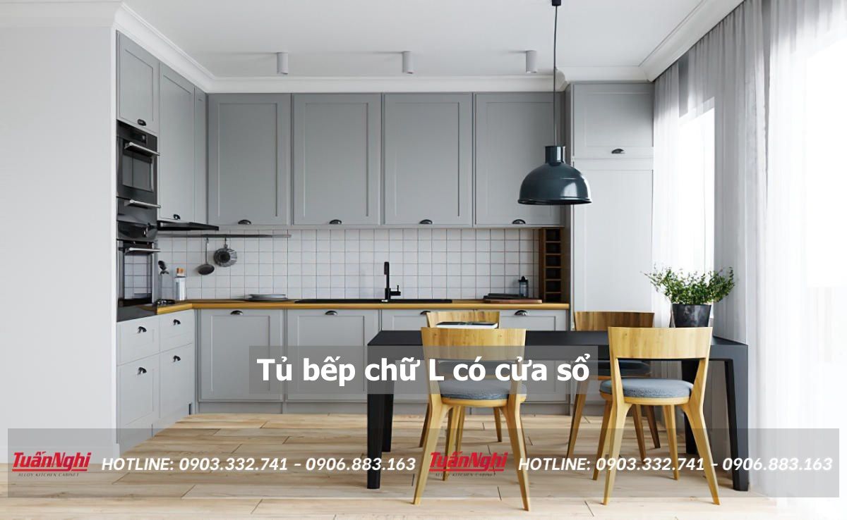 tủ bếp chữ L có cửa sổ