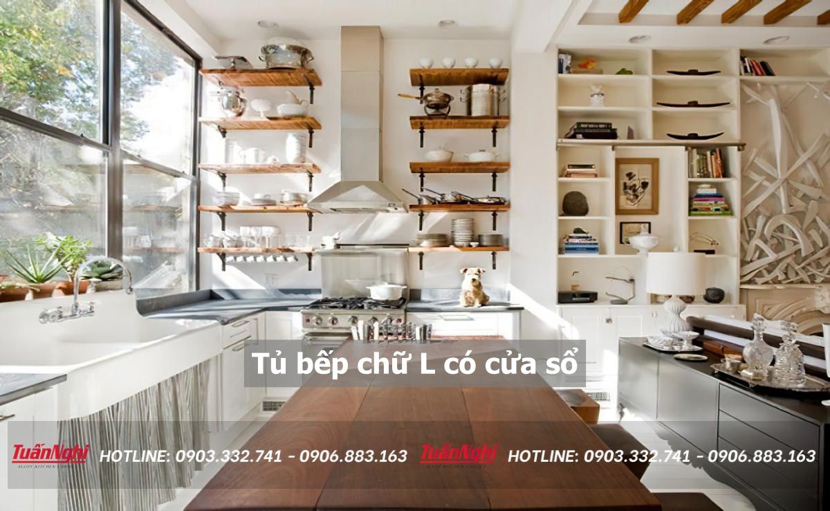 tủ bếp chữ L có cửa sổ