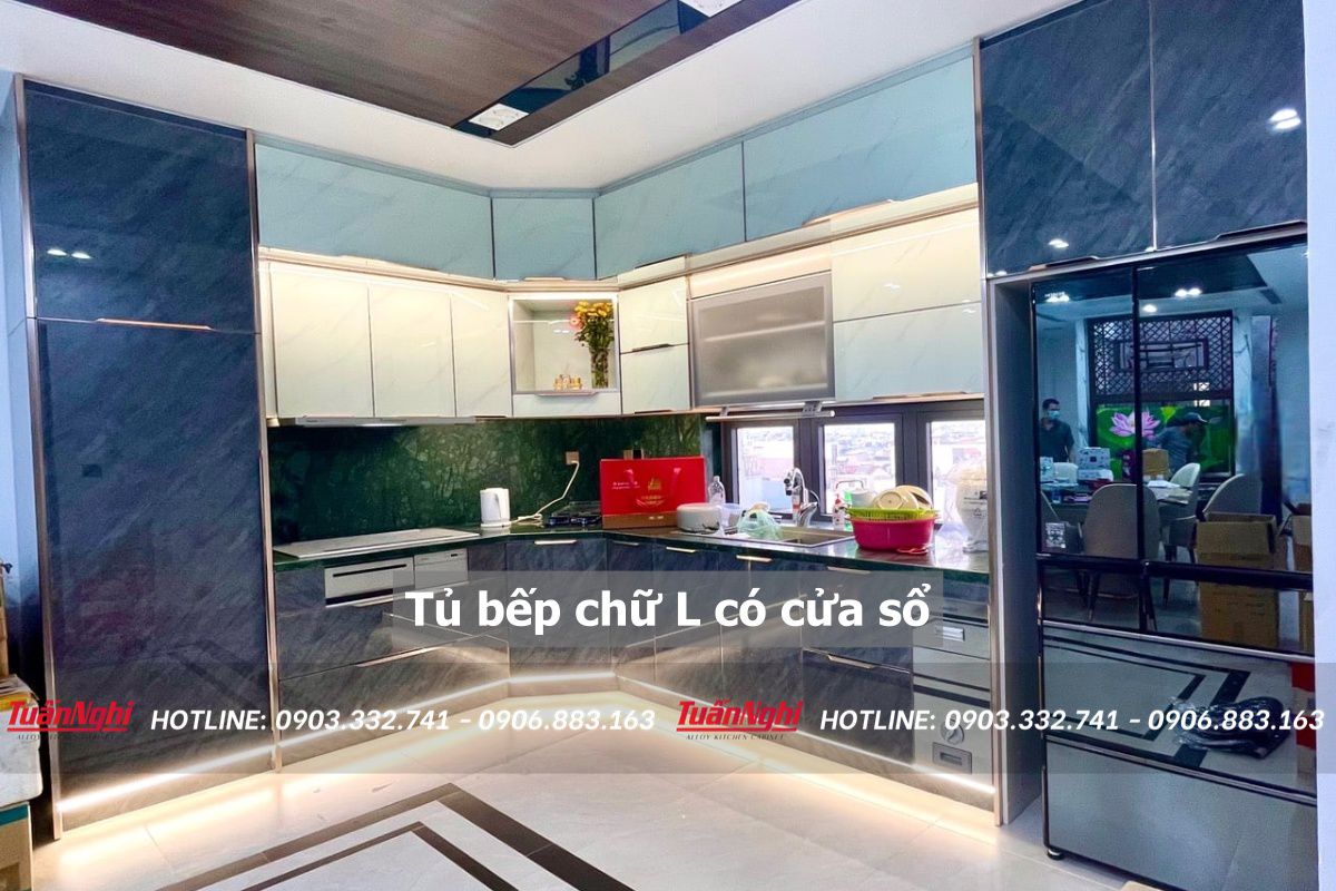 mẫu tủ bếp có cửa sổ