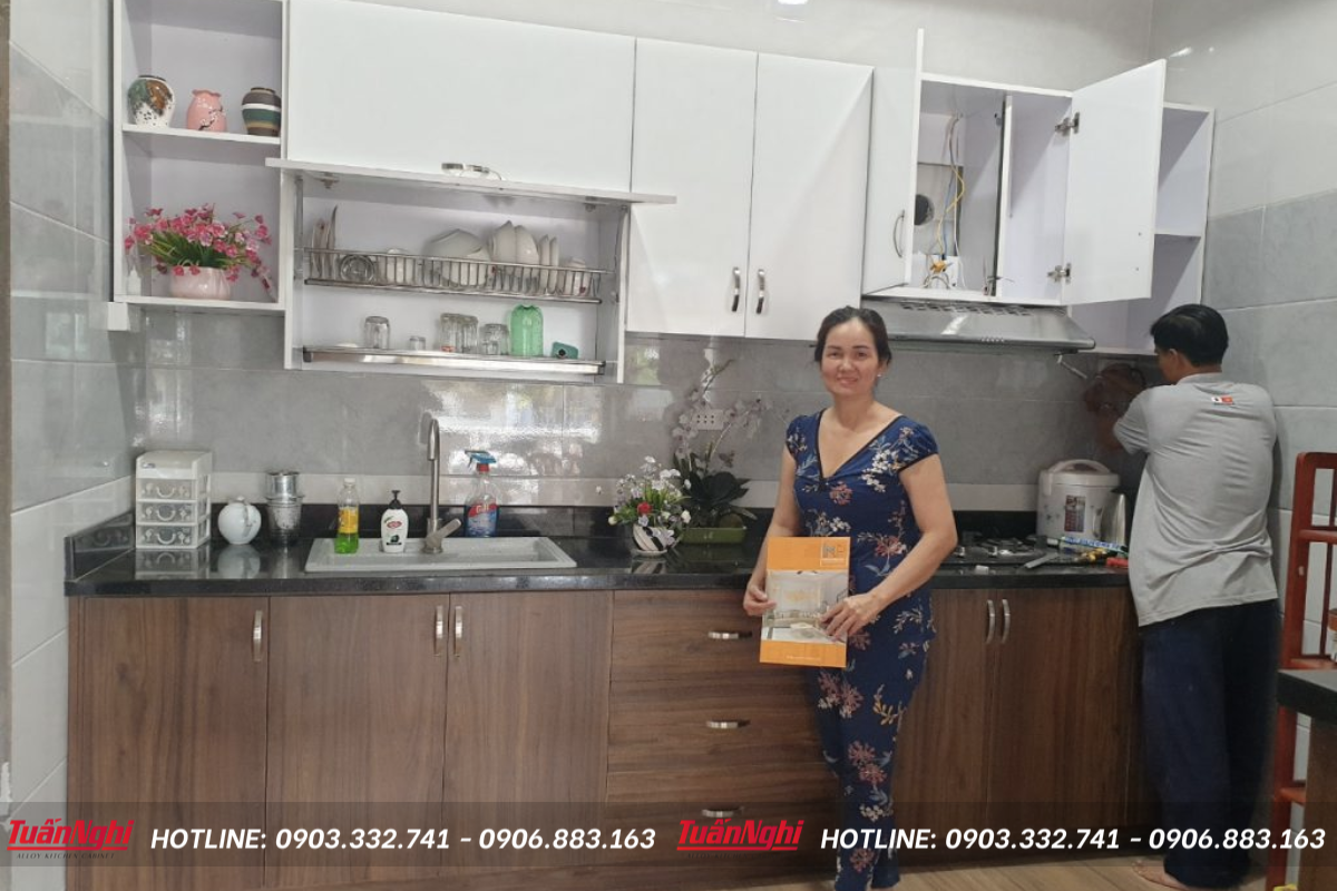 mẫu tủ bếp có bồn rửa bát