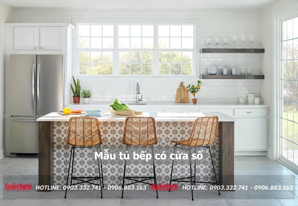 Mẫu tủ bếp có cửa sổ 