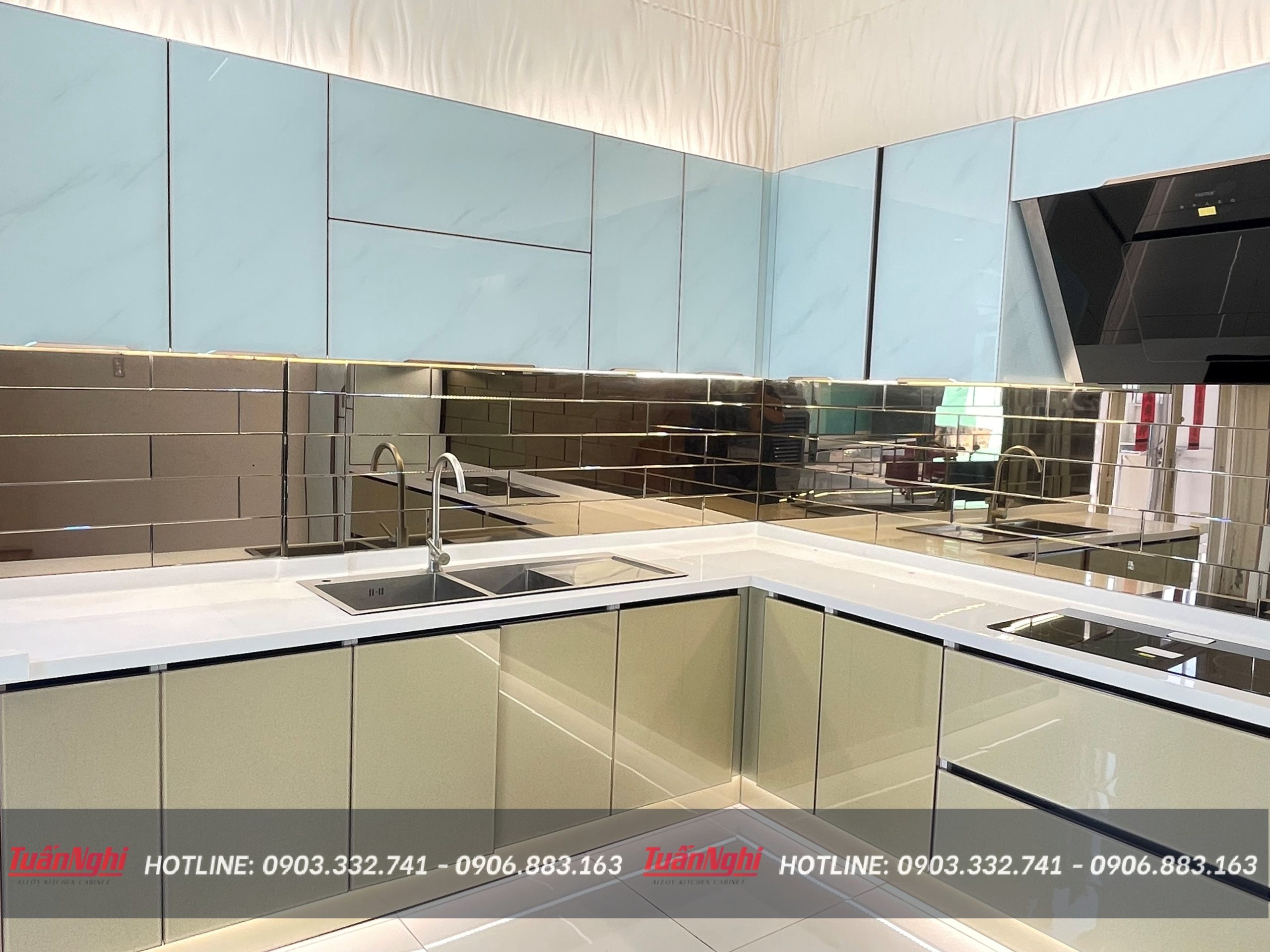 Tủ bếp chữ L hợp kim nhôm TB23 1 Tủ bếp chữ L hợp kim nhôm TB23