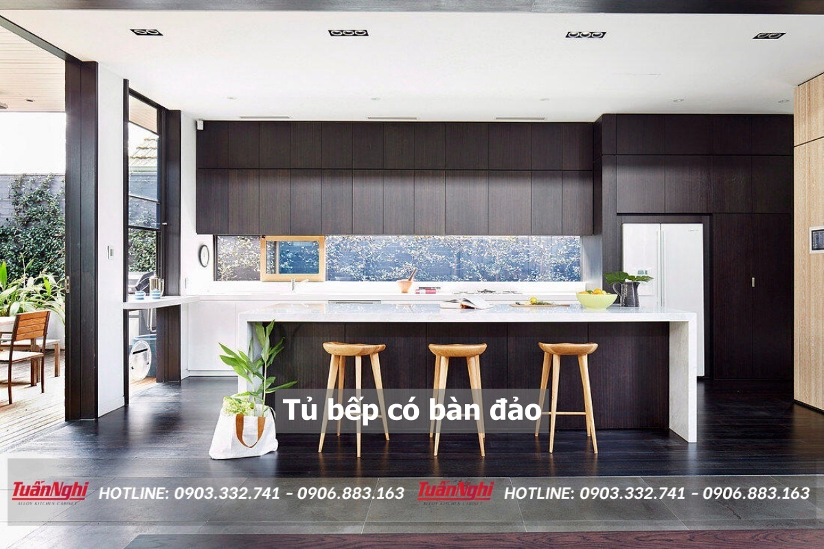 tủ bếp có bàn đảo