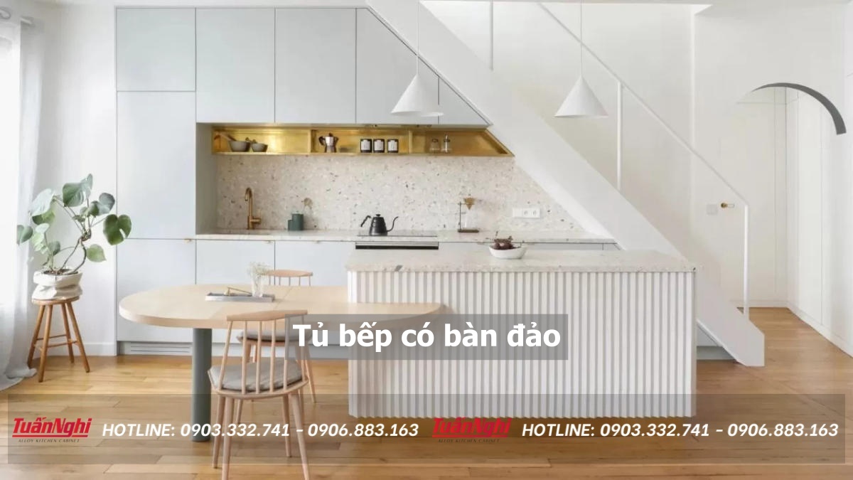 tủ bếp có bàn đảo