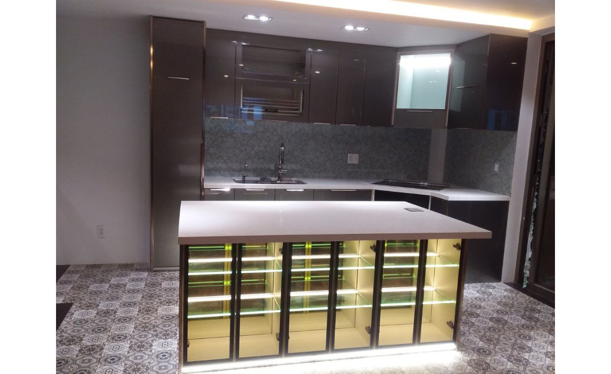 Tủ rượu hợp kim nhôm TR02