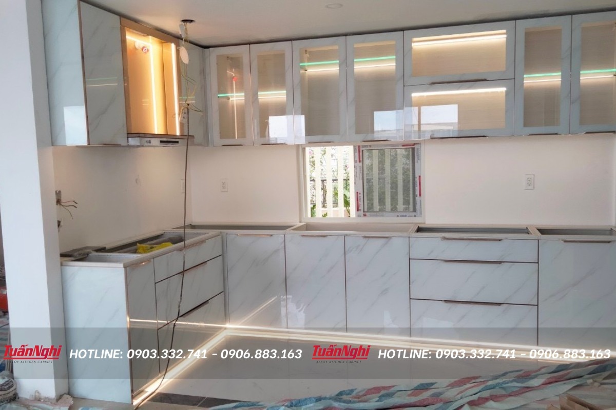 tủ bếp hợp kim
