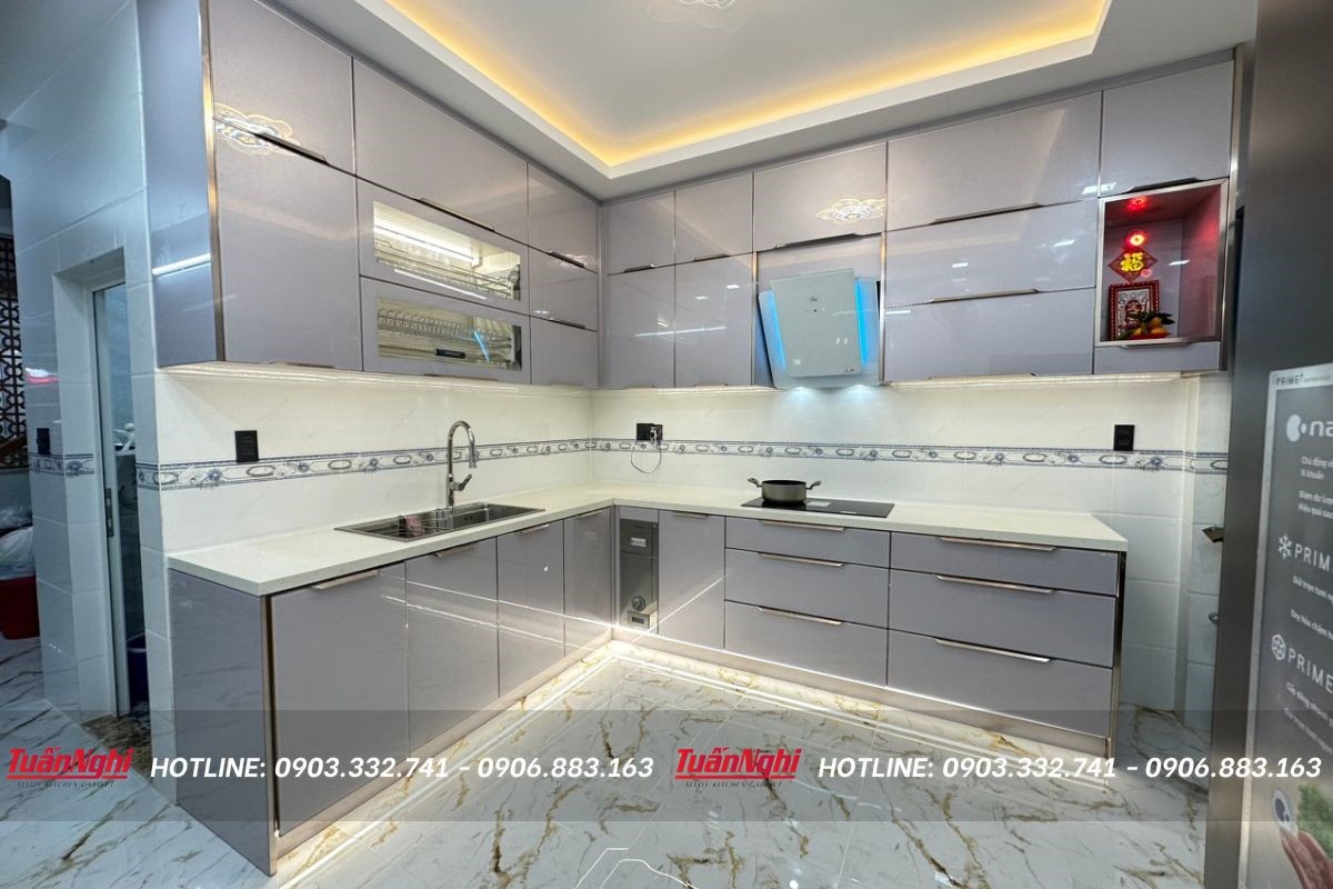 Top 10 Mẫu Tủ Bếp Treo Tường Đẹp Phù Hợp Người Việt Nhất 2024 19 Những mẫu bếp đẹp dành cho người tuổi Kỷ Tỵ