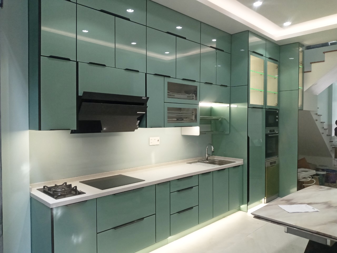 Top 10 Mẫu Tủ Bếp Treo Tường Đẹp Phù Hợp Người Việt Nhất 2024 13 Nên chọn tủ bếp treo tường làm bằng vật liệu gì