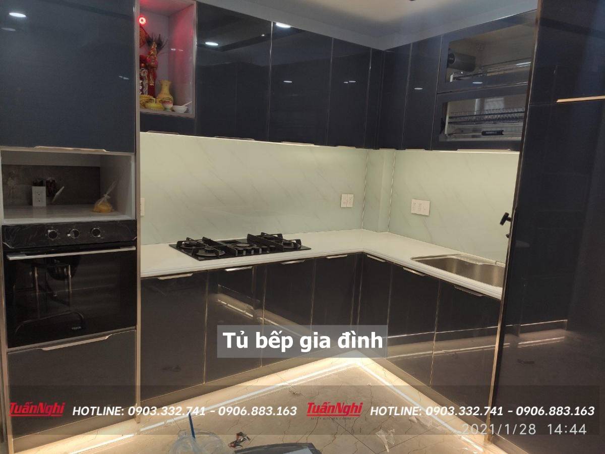 tủ bếp gia đình