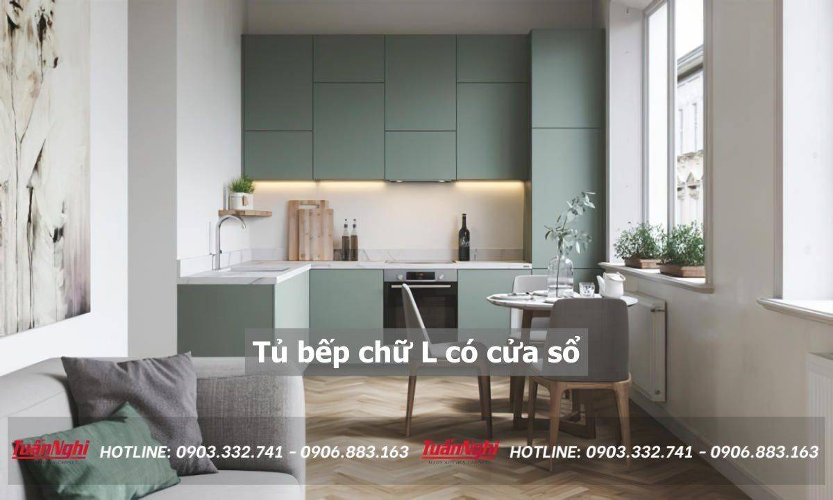 tủ bếp chữ L có cửa sổ